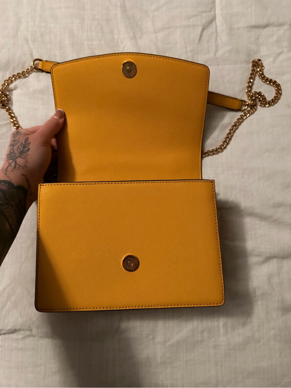 Tory Burch Saffron Yellow Leather Chain Crossbody - Picture 4 of 6
